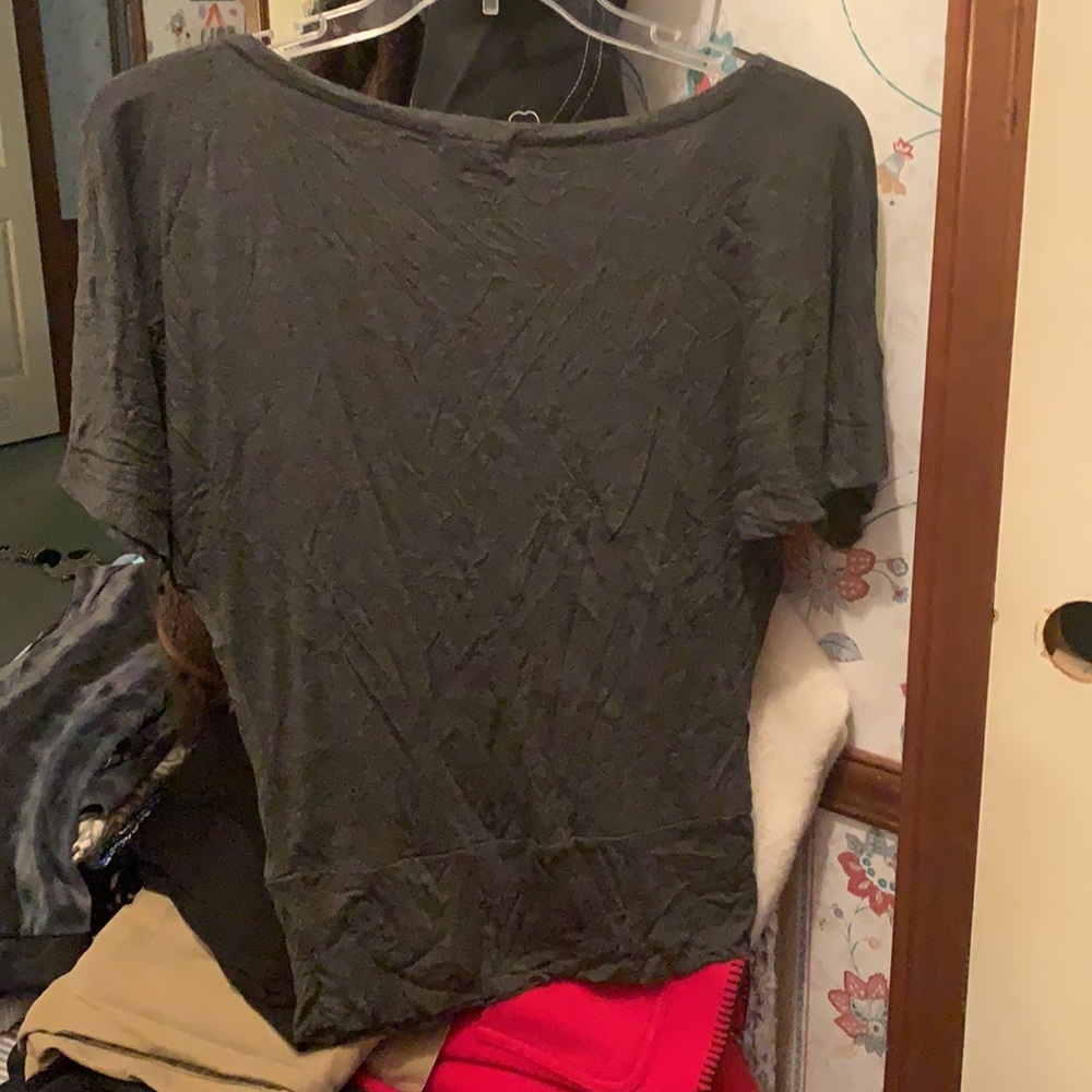 Tshirt - Picture 2 of 2